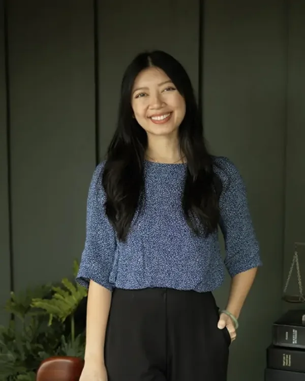 Portrait of Crystal Loh